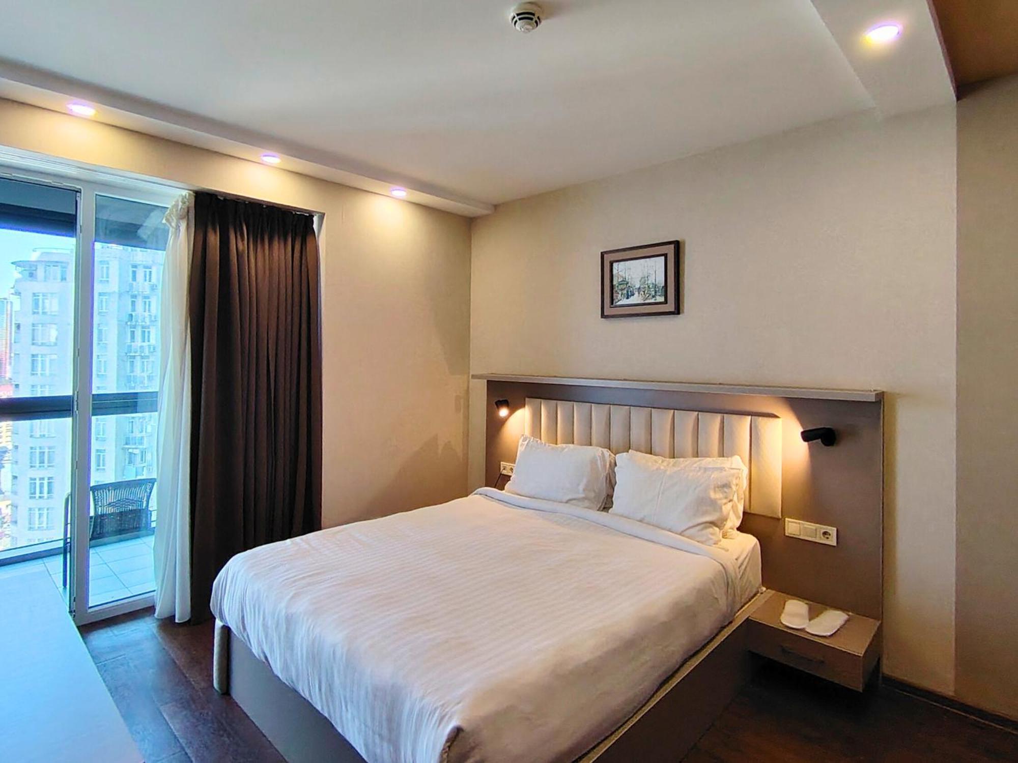 Aphrodite Apartments Batoemi Buitenkant foto